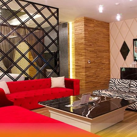 טאינאן Wehome Motel מראה חיצוני תמונה