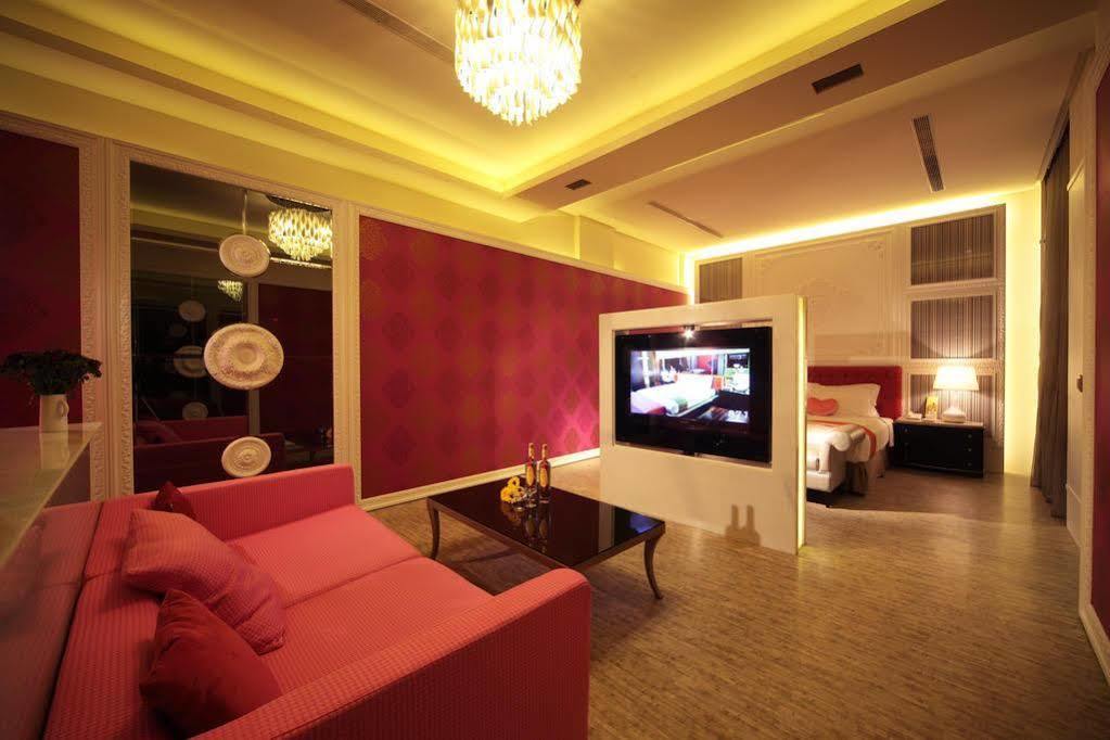 טאינאן Wehome Motel מראה חיצוני תמונה